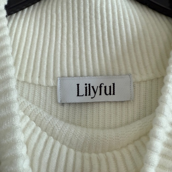 NWOT Lilyful Turtleneck open shoulder ribbed sweater - Picture 2 of 4